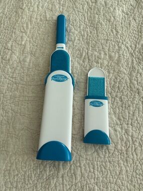 NWOT Hurricane FurWizard Pet Hair Remover Set in Teal & White